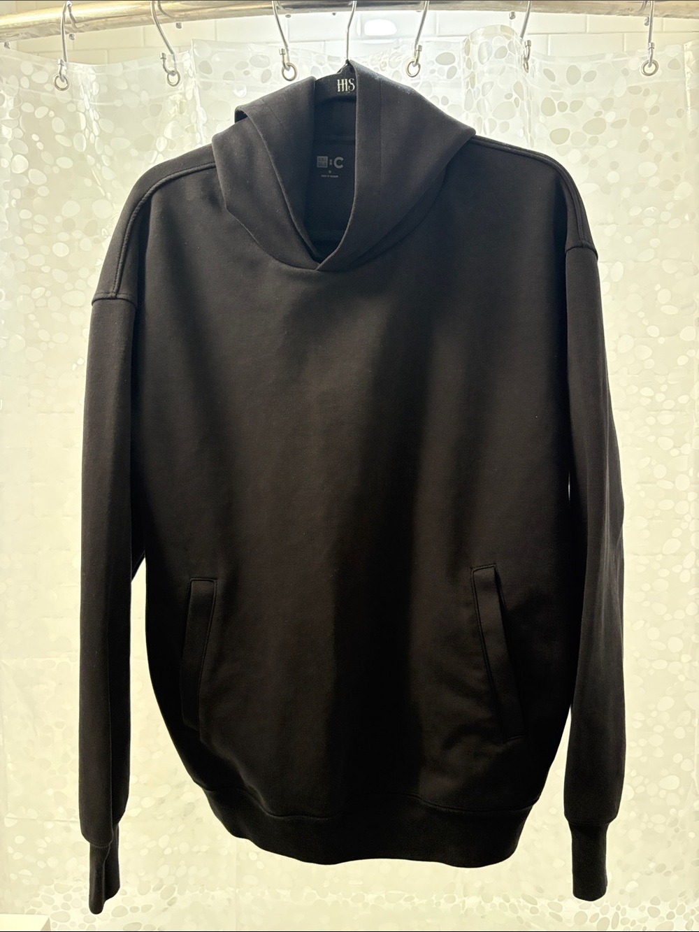 UNIQLO Black Men's Hooded Sweatshirt